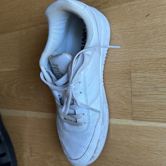 White Levi's Shoes Size 10 - Picture 11 of 14